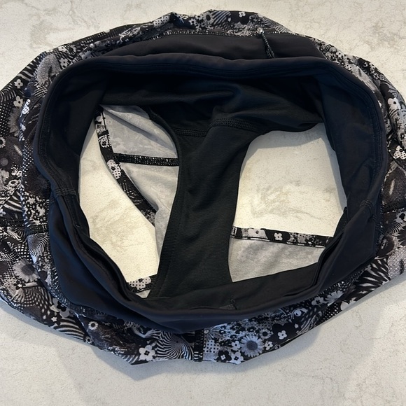 Lululemon Seawheeze 2017 Counter Culture Speed Shorts Floral White 4 - Picture 5 of 8